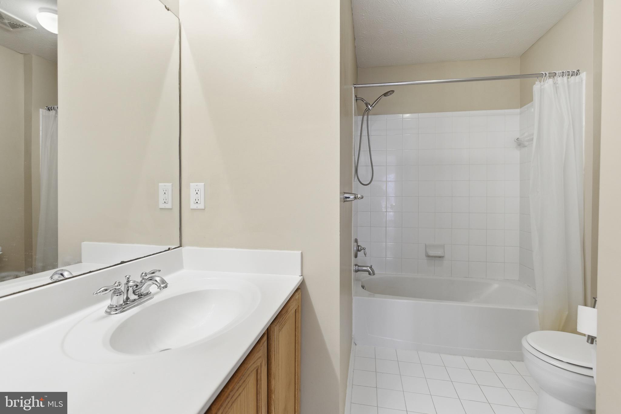 SEVERN - Residential Lease