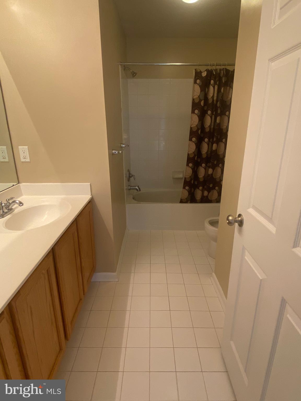 SEVERN - Residential Lease