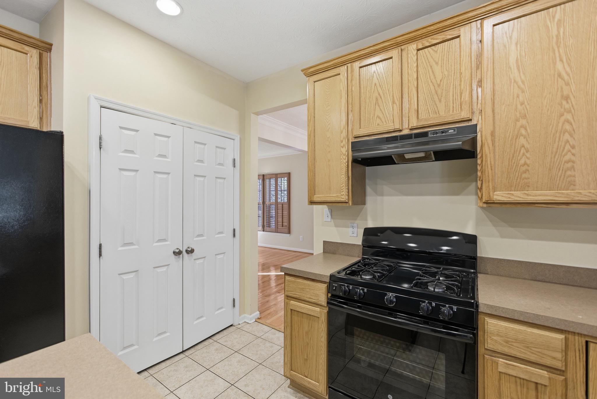 SEVERN - Residential Lease