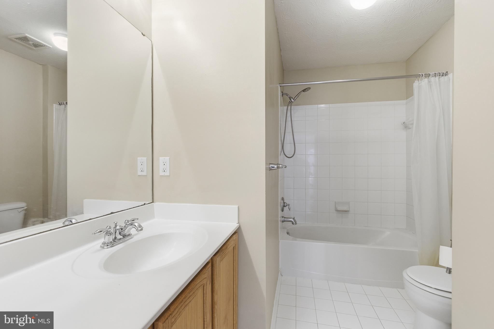 SEVERN - Residential Lease