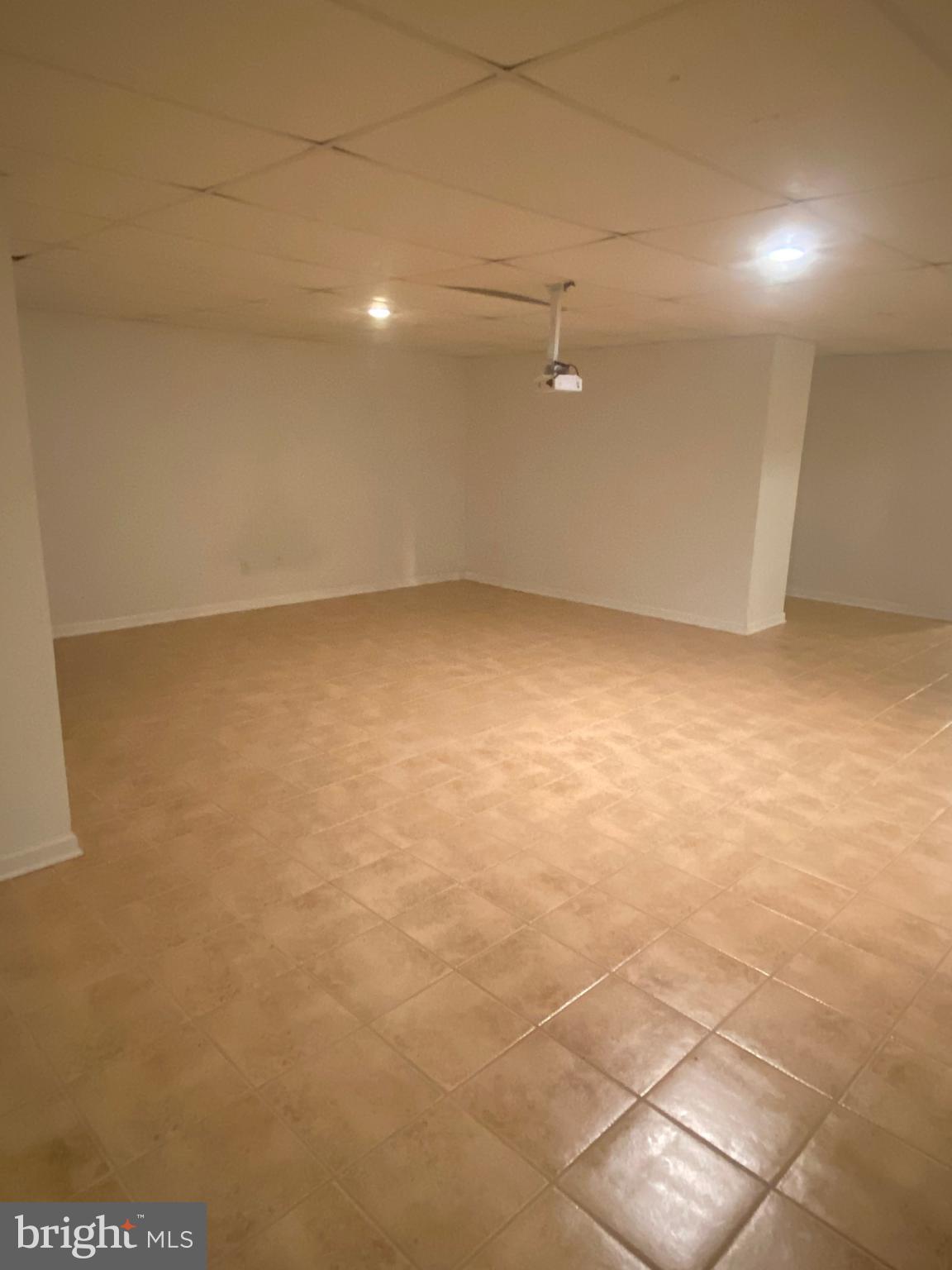 SEVERN - Residential Lease