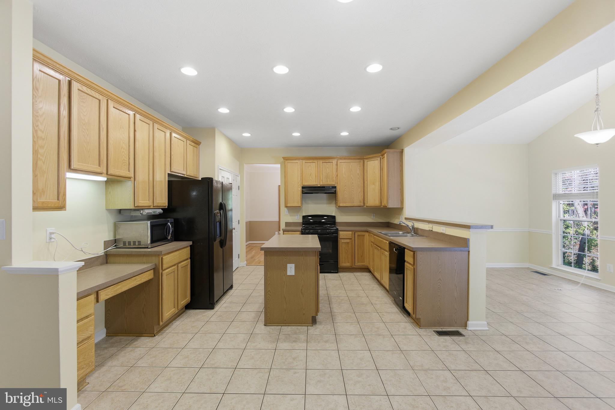 SEVERN - Residential Lease