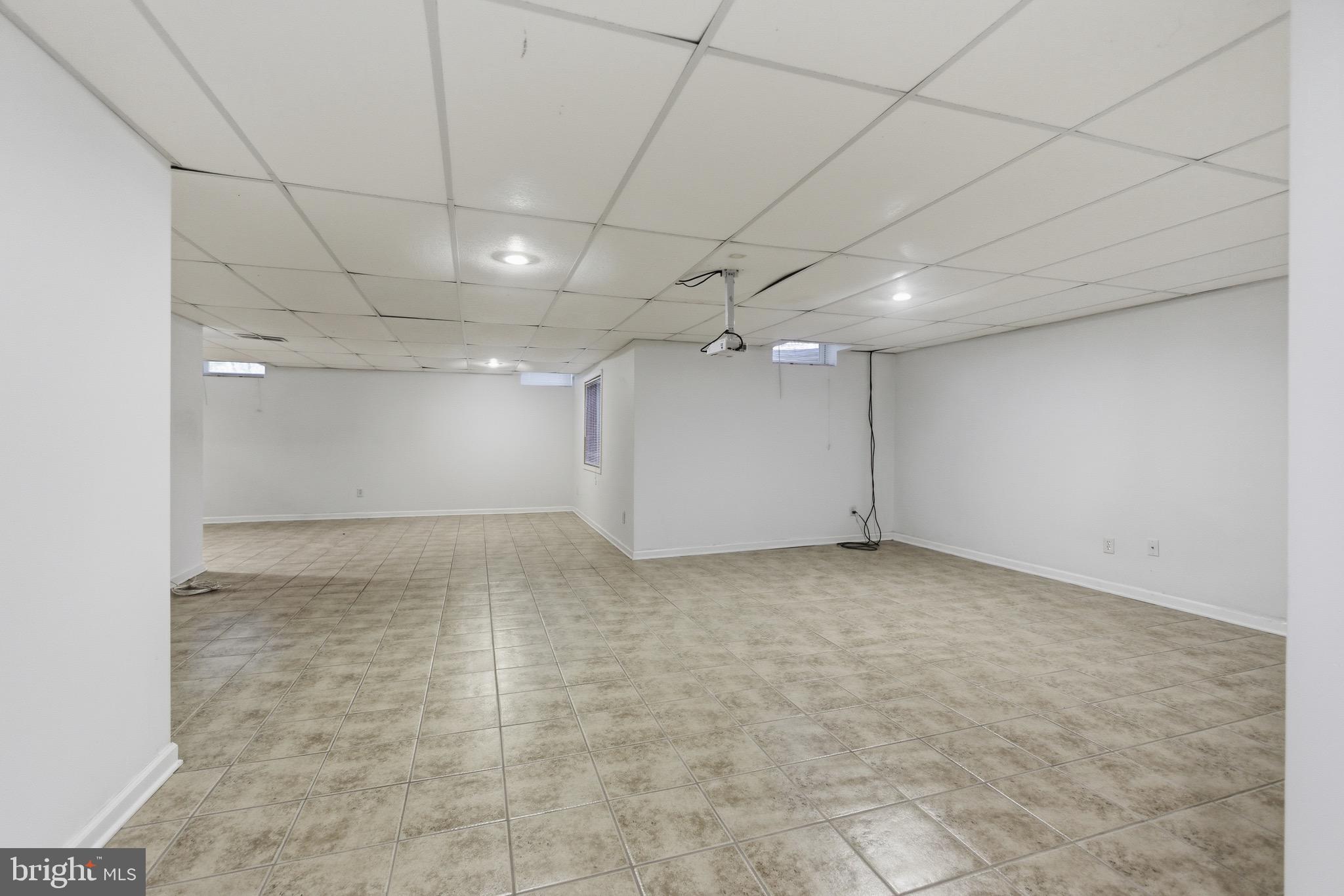 SEVERN - Residential Lease