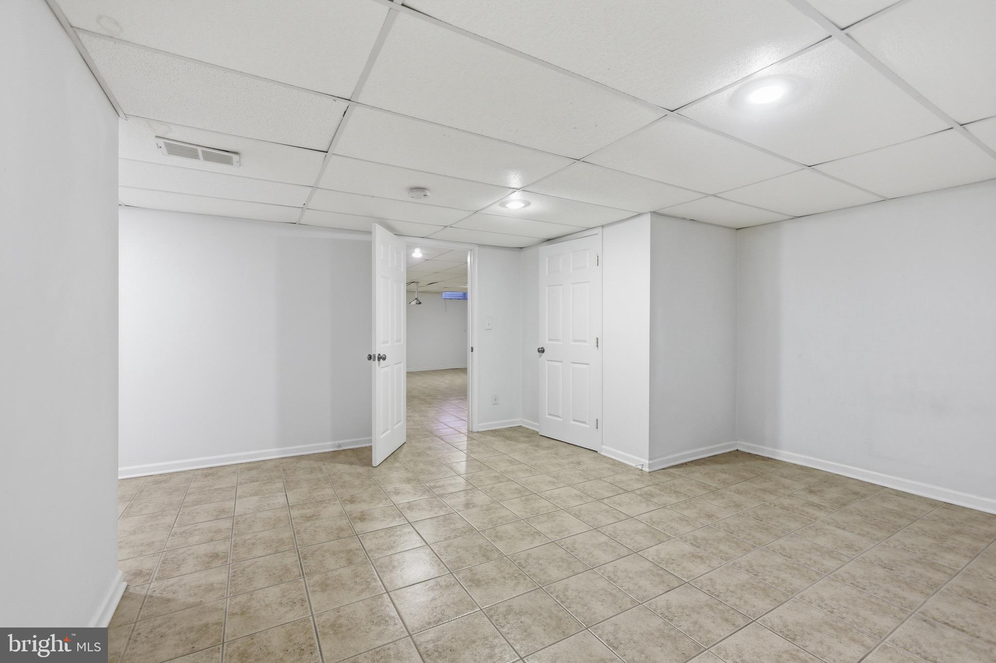 SEVERN - Residential Lease