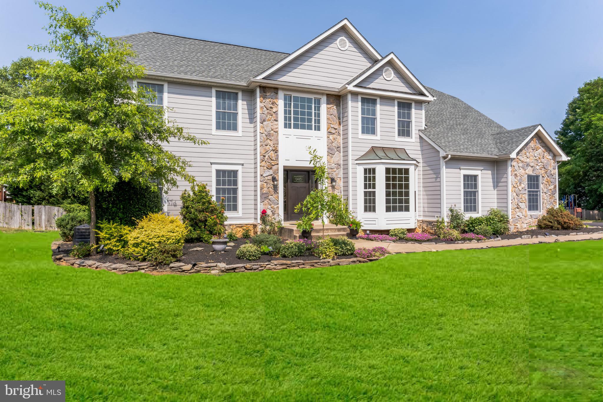 STONE HILL ESTATES - Residential