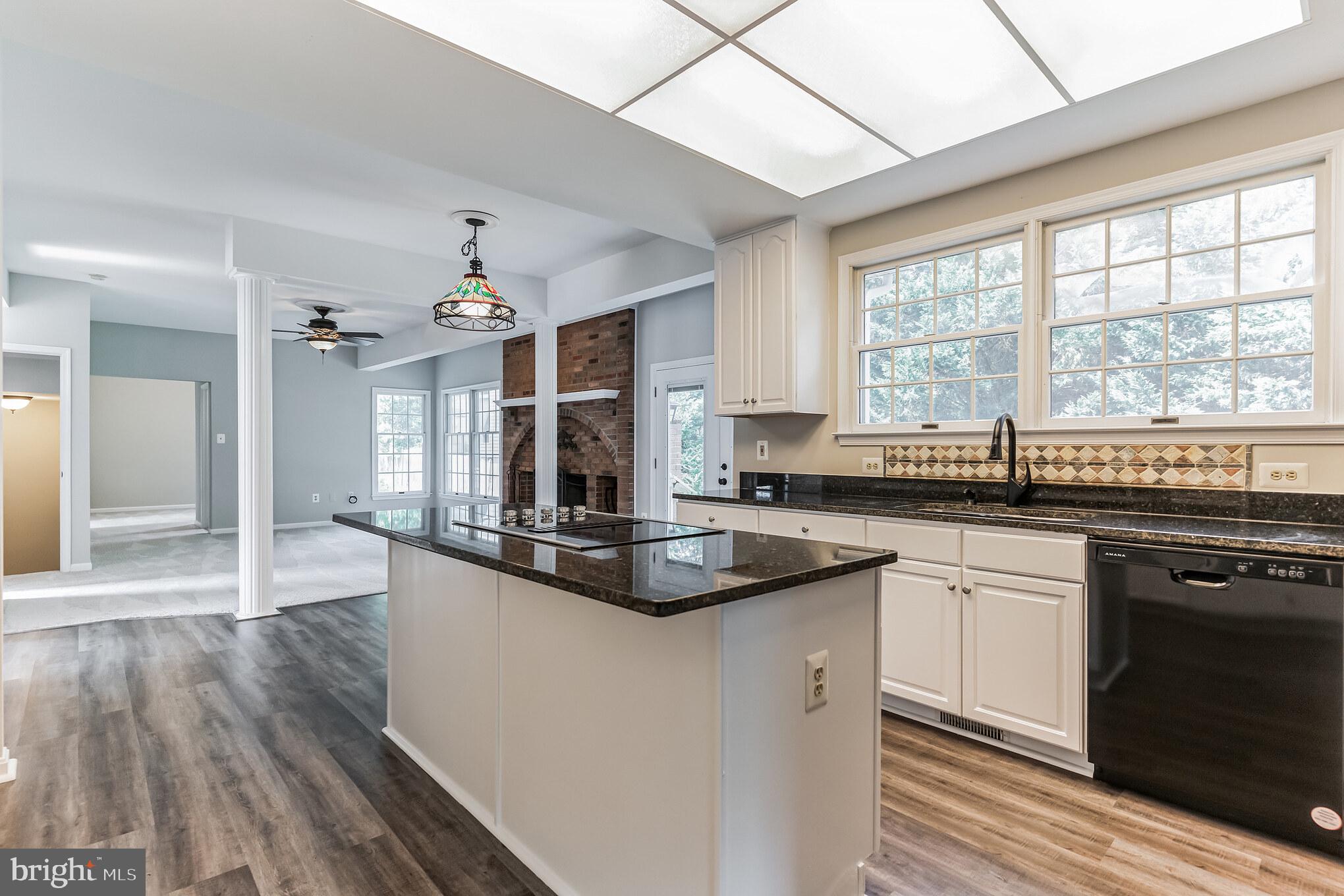 STONE HILL ESTATES - Residential