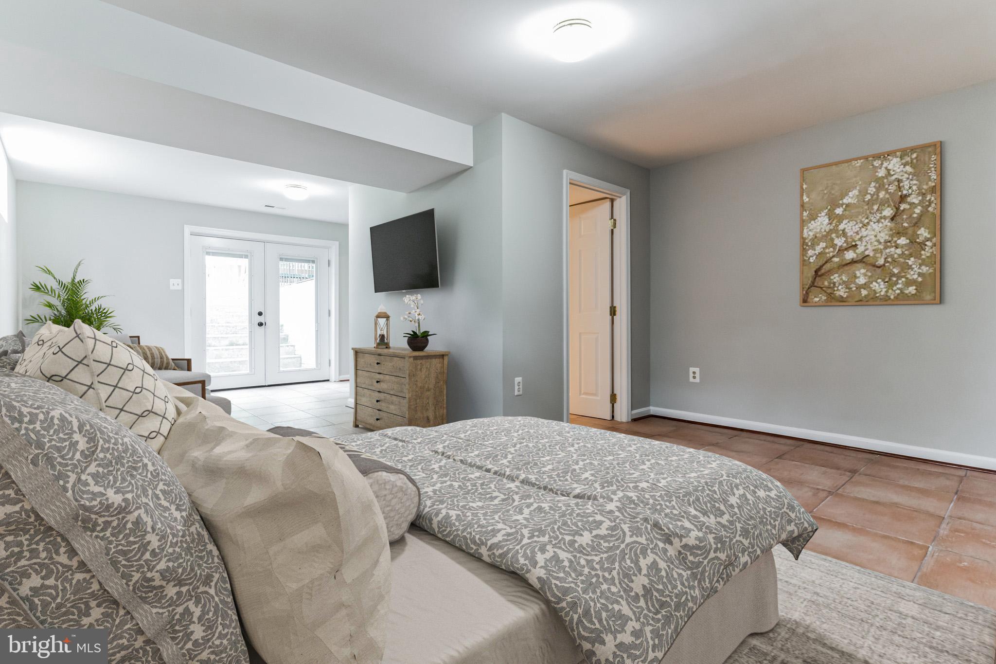 STONE HILL ESTATES - Residential