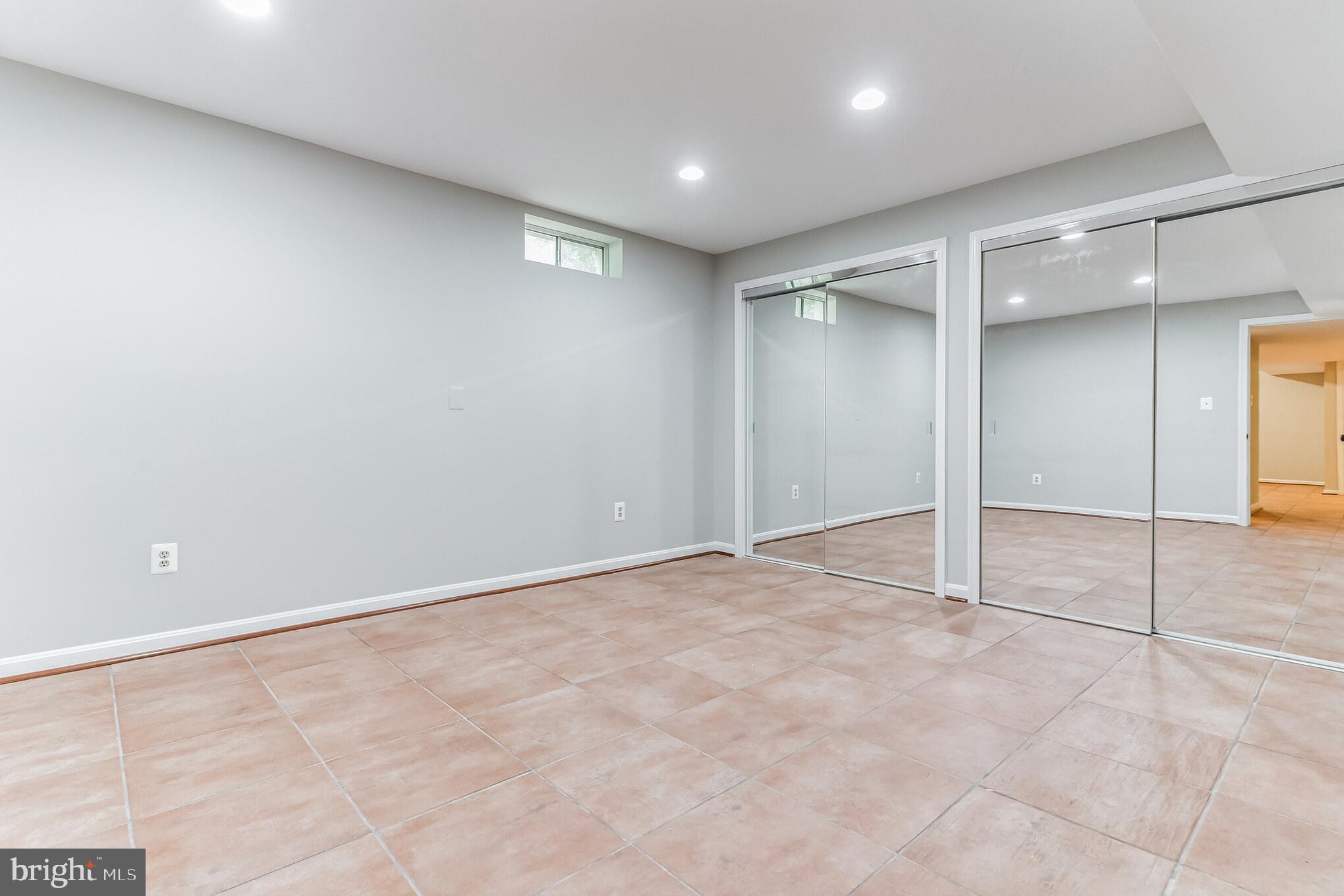 STONE HILL ESTATES - Residential