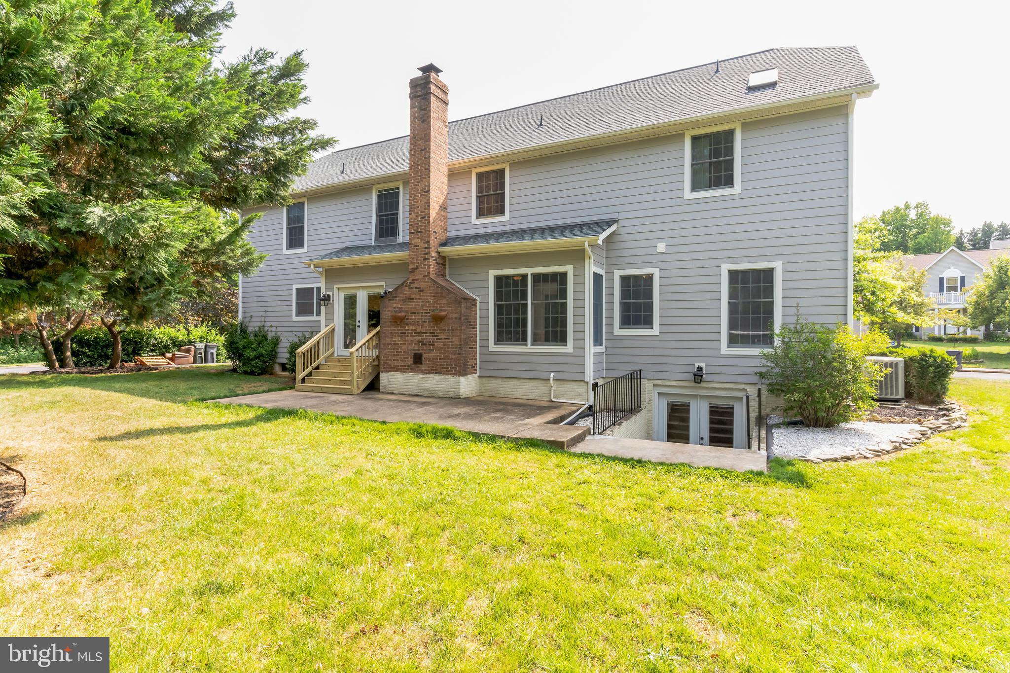 STONE HILL ESTATES - Residential