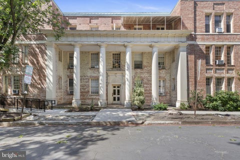 Condo For Sale - 3902 Canterbury Road #3A<br/> BALTIMORE, MD 21218