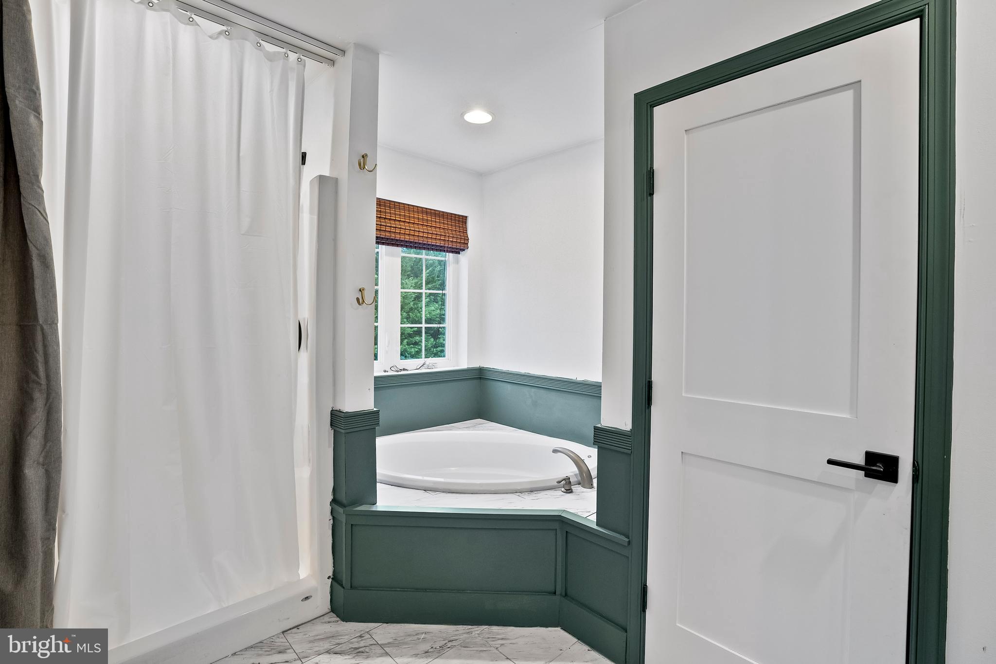 THOMASVILLE - Residential