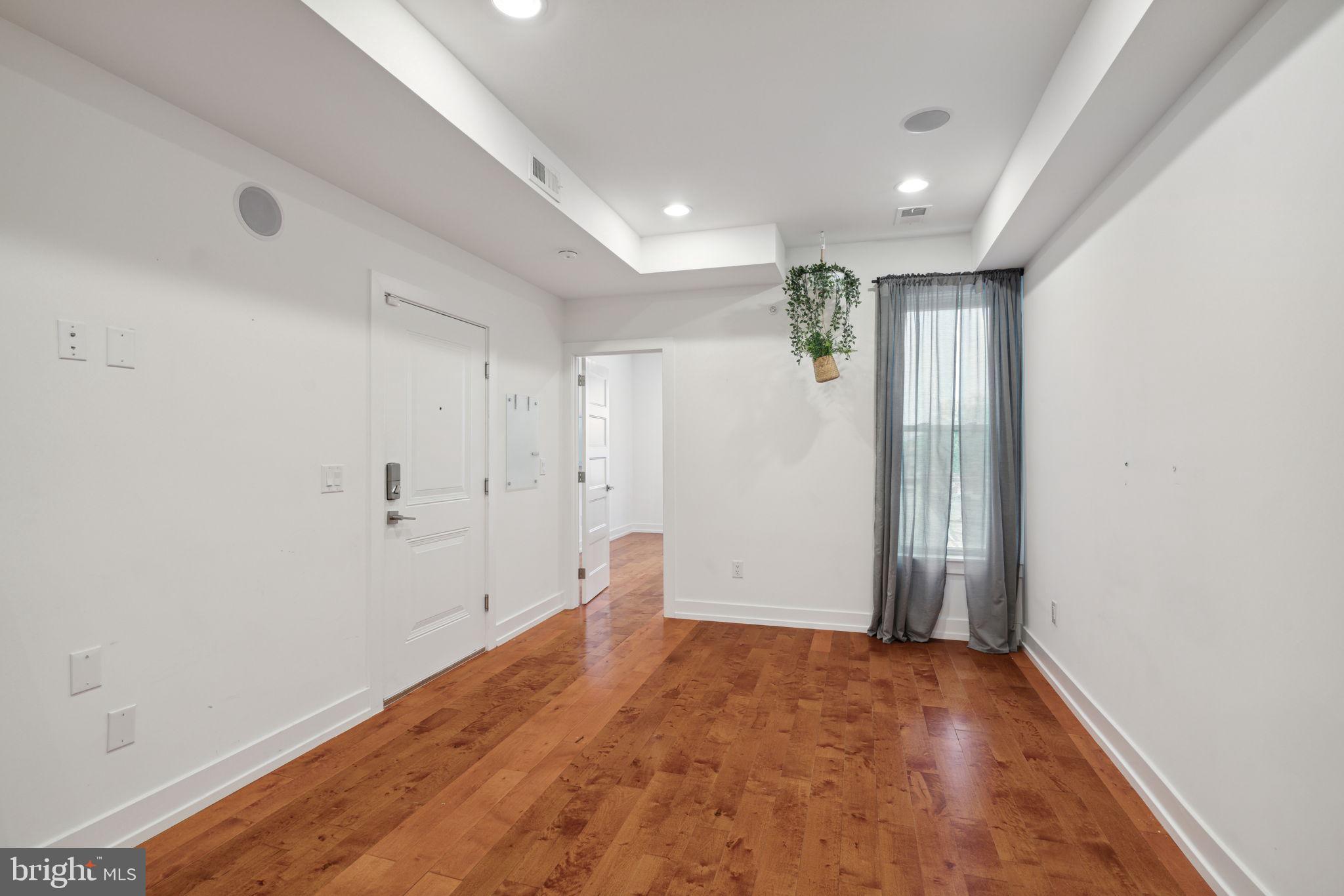 EAST KENSINGTON - Residential Lease