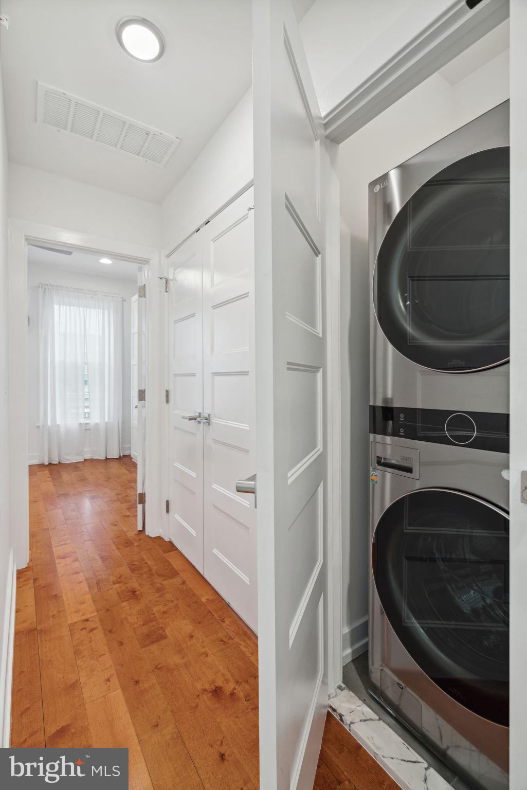 EAST KENSINGTON - Residential Lease