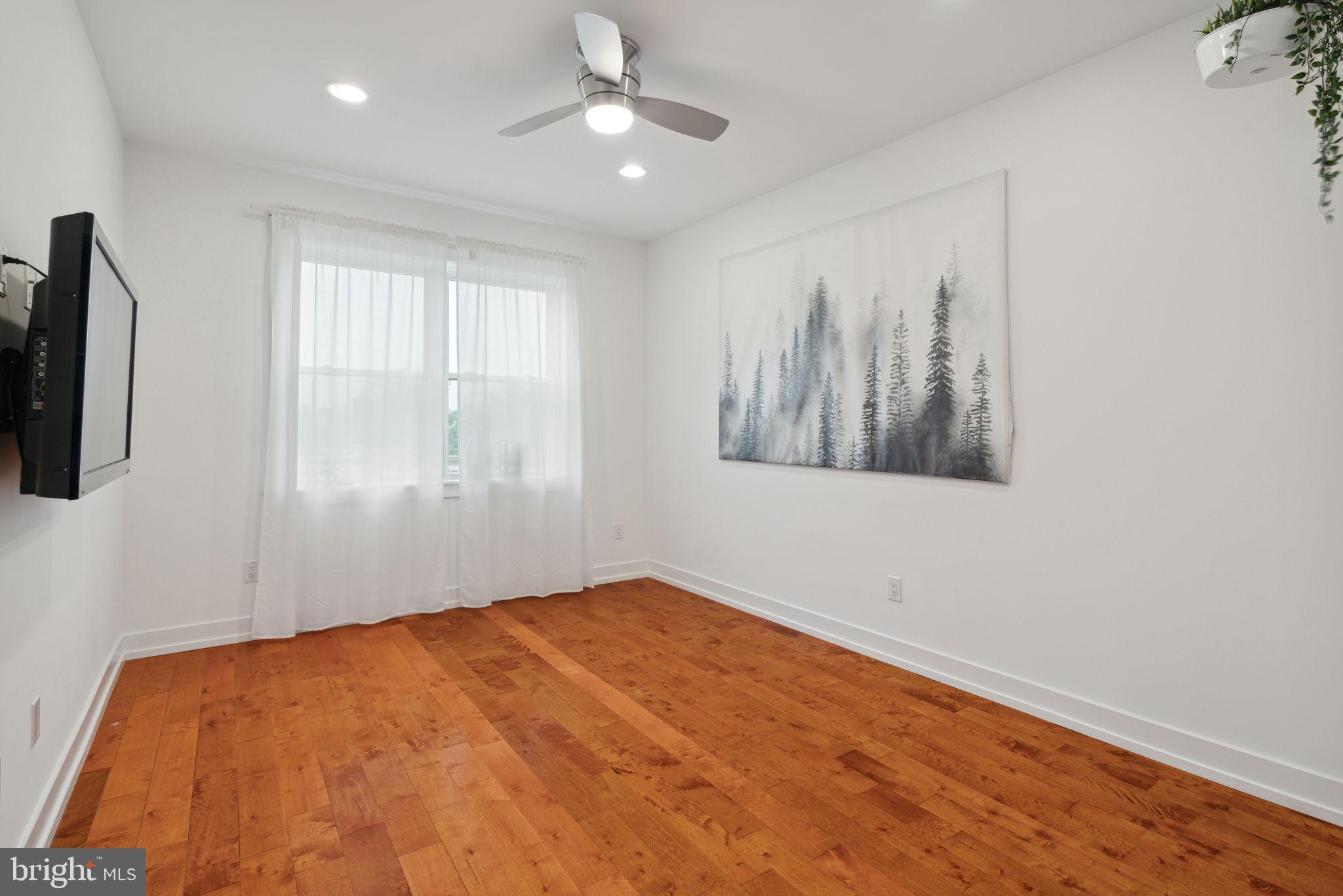 EAST KENSINGTON - Residential Lease