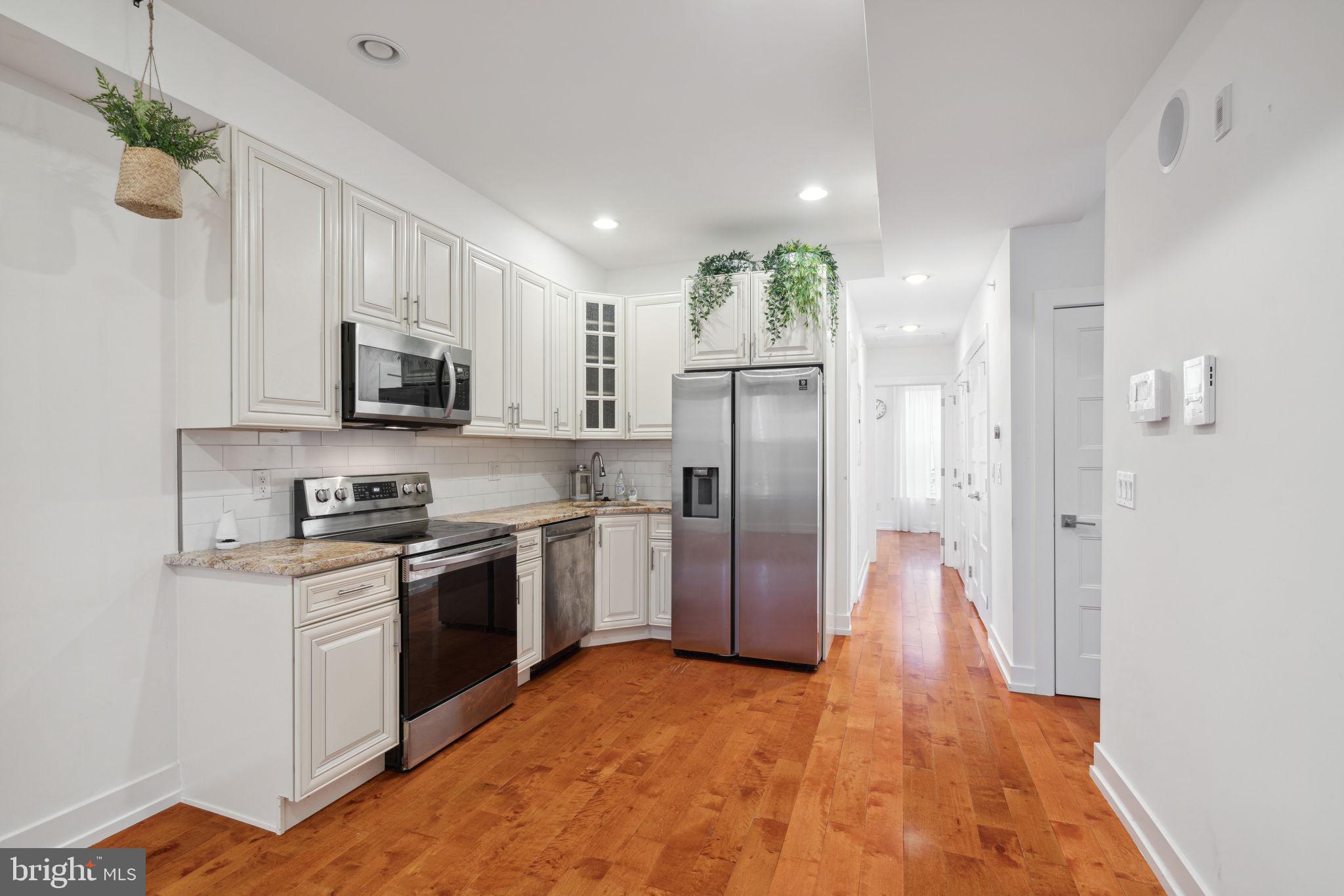 EAST KENSINGTON - Residential Lease