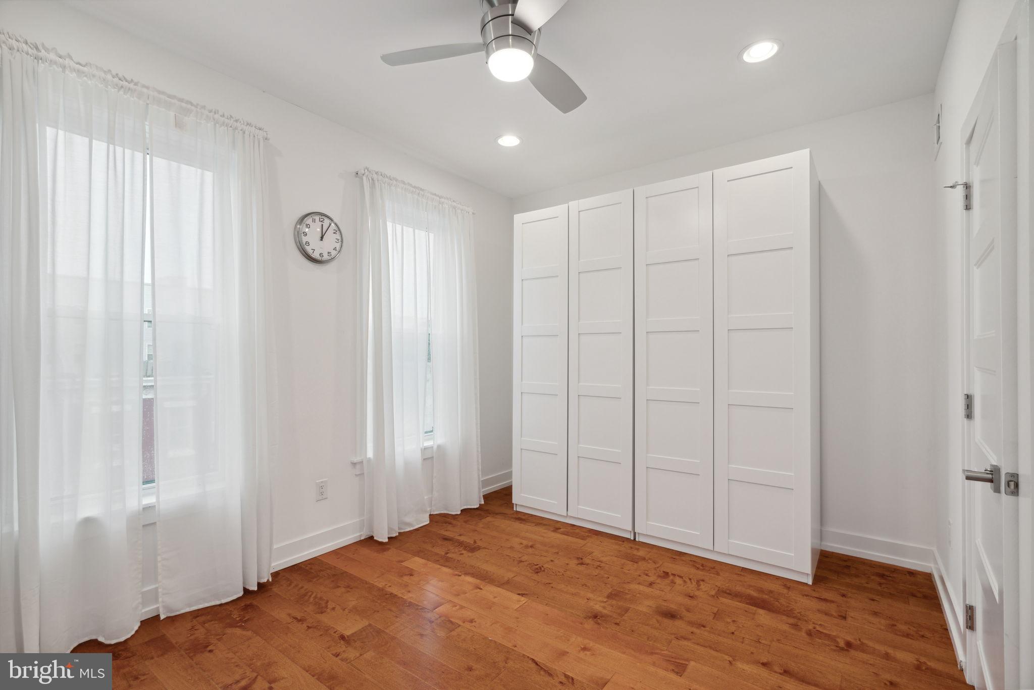 EAST KENSINGTON - Residential Lease