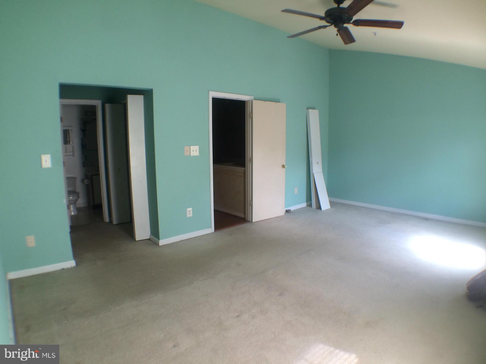 CHARLESGATE - Residential Lease