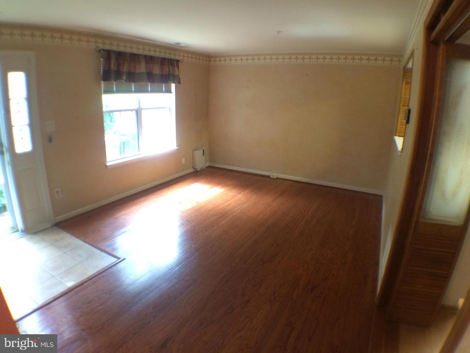 CHARLESGATE - Residential Lease