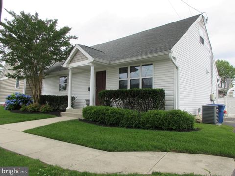 10 STILES AVE MAPLE SHADE NJ 08052