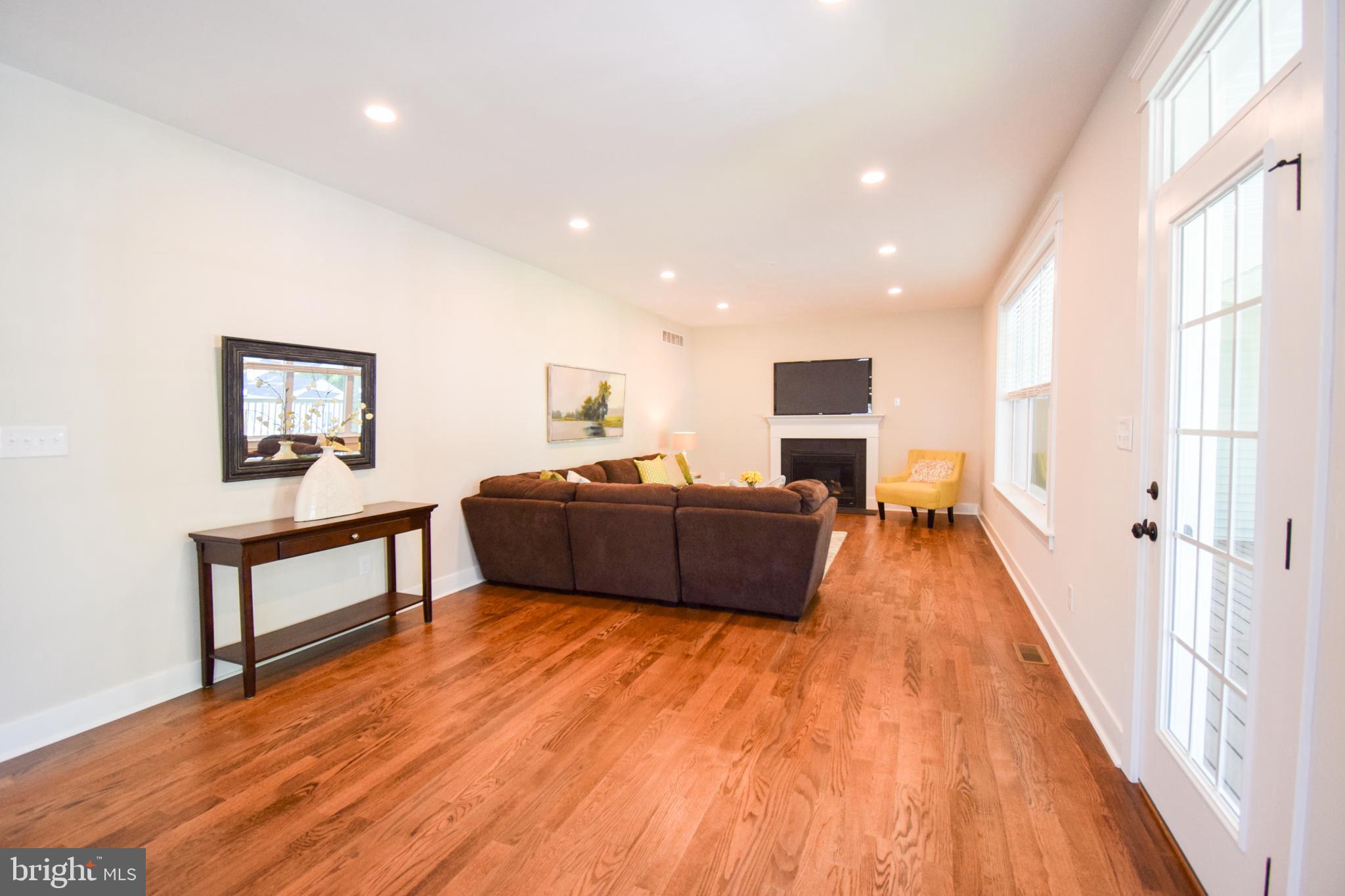 GLENSIDE - Residential