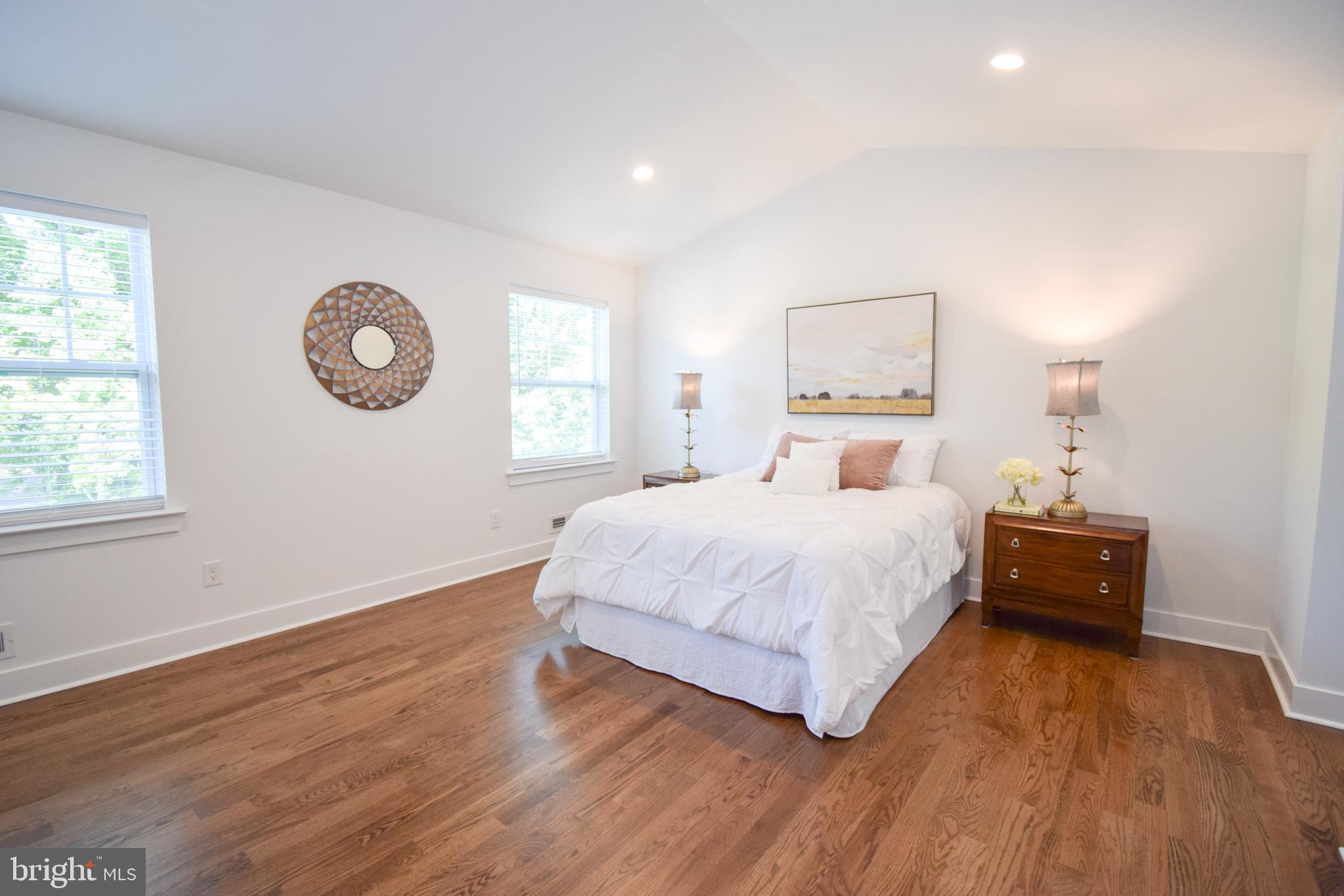 GLENSIDE - Residential