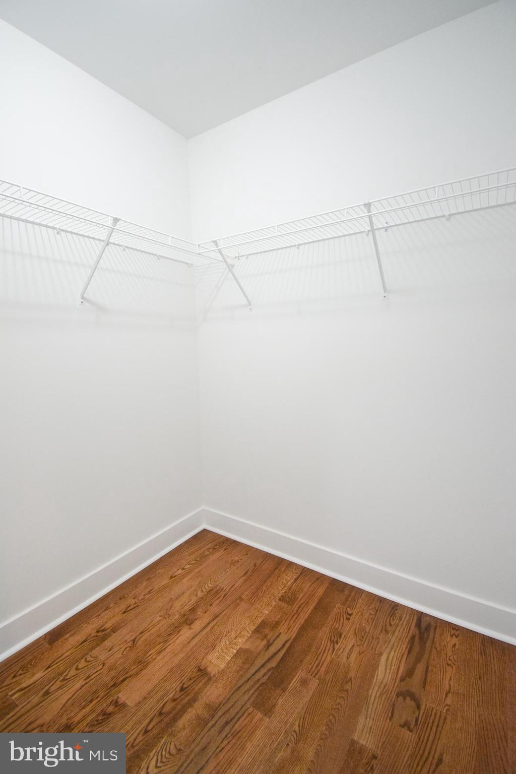 GLENSIDE - Residential