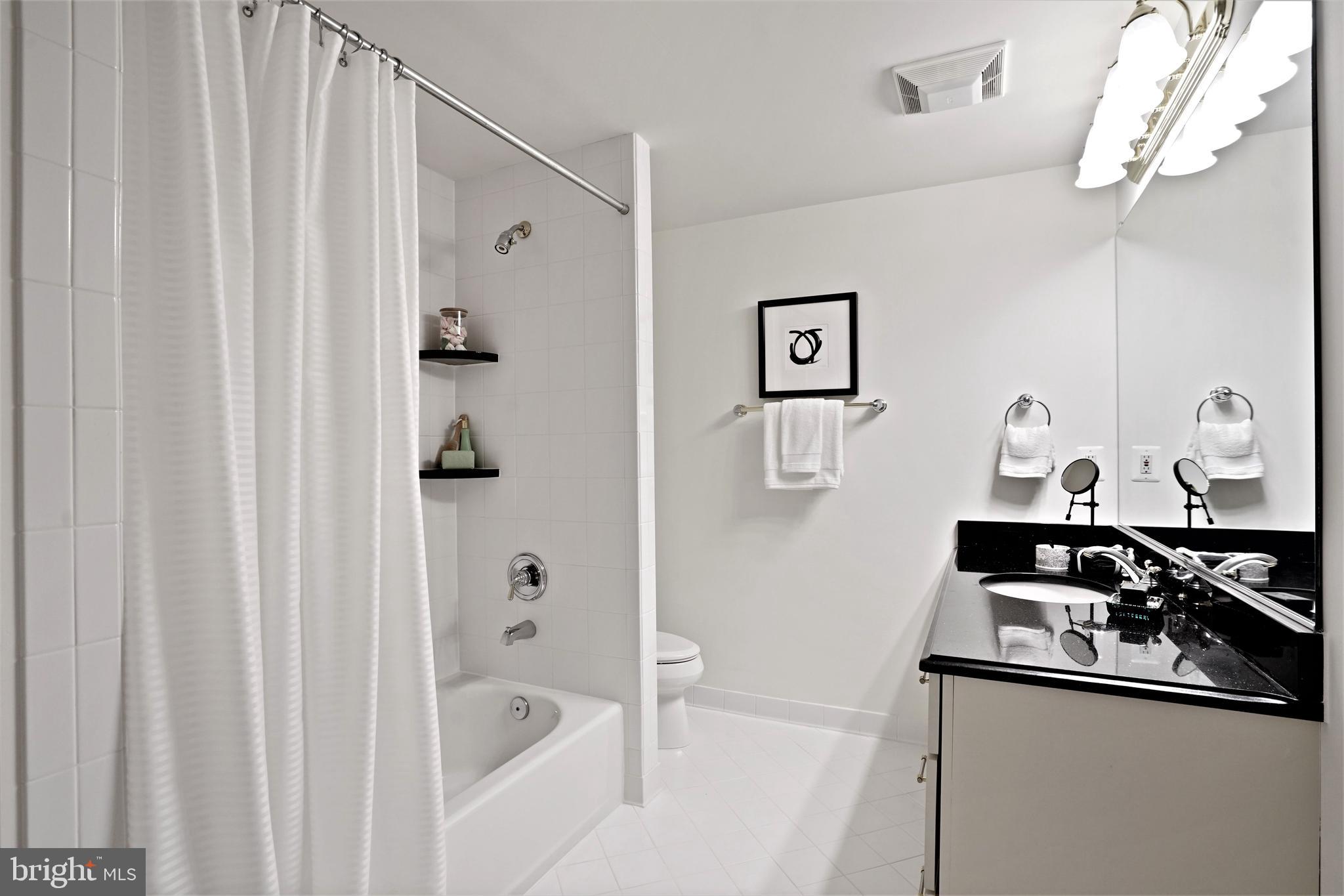 BERKSHIRE OAKWOOD - Residential