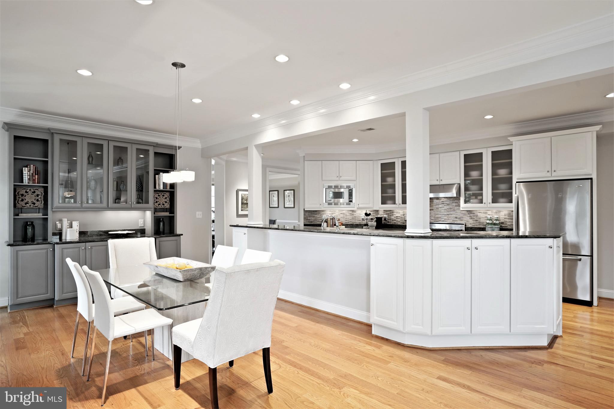 BERKSHIRE OAKWOOD - Residential