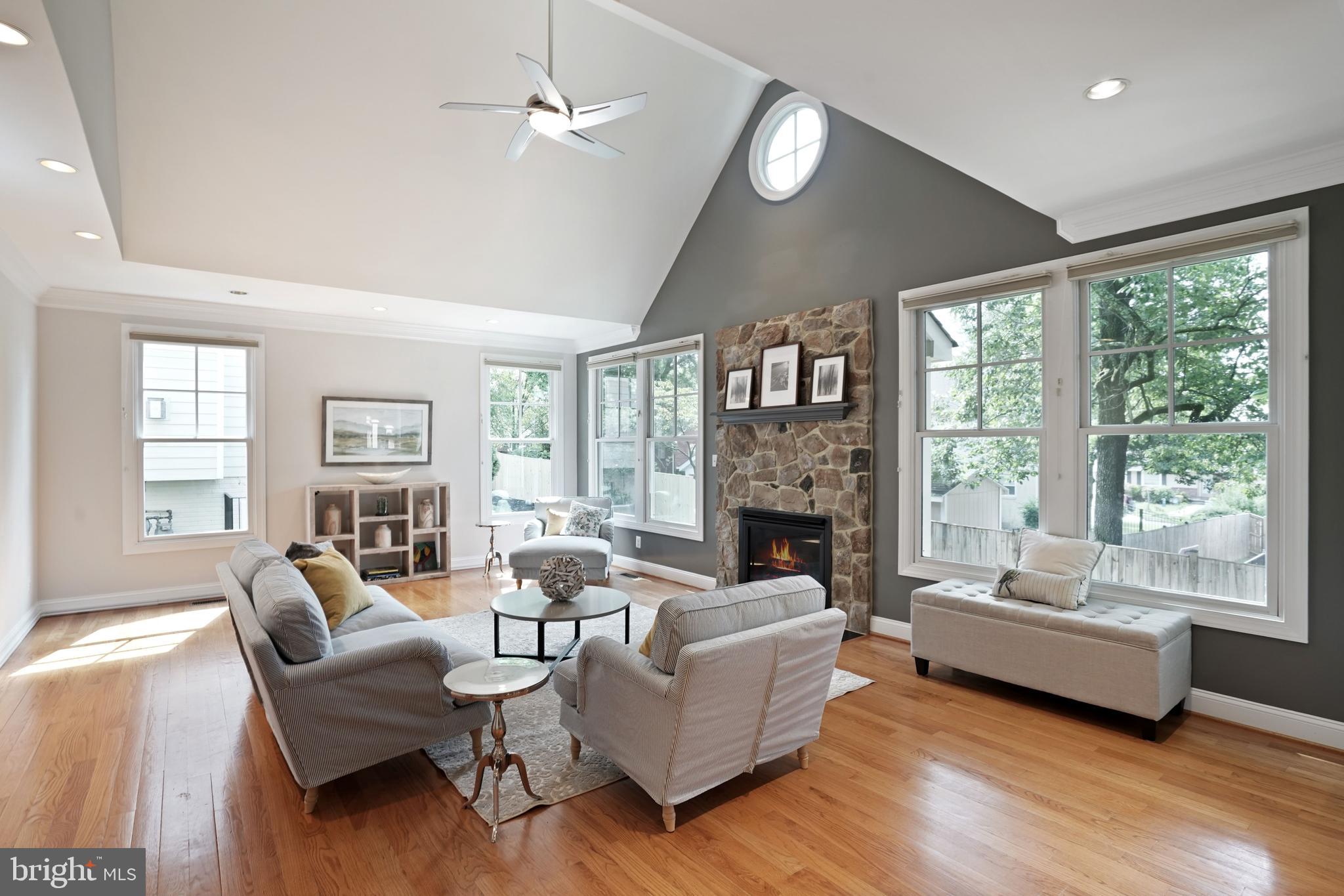 BERKSHIRE OAKWOOD - Residential