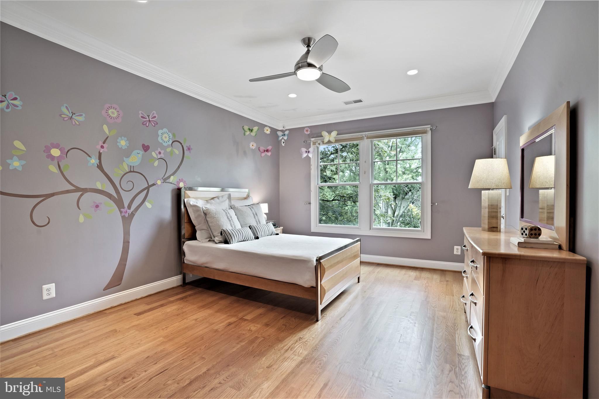 BERKSHIRE OAKWOOD - Residential