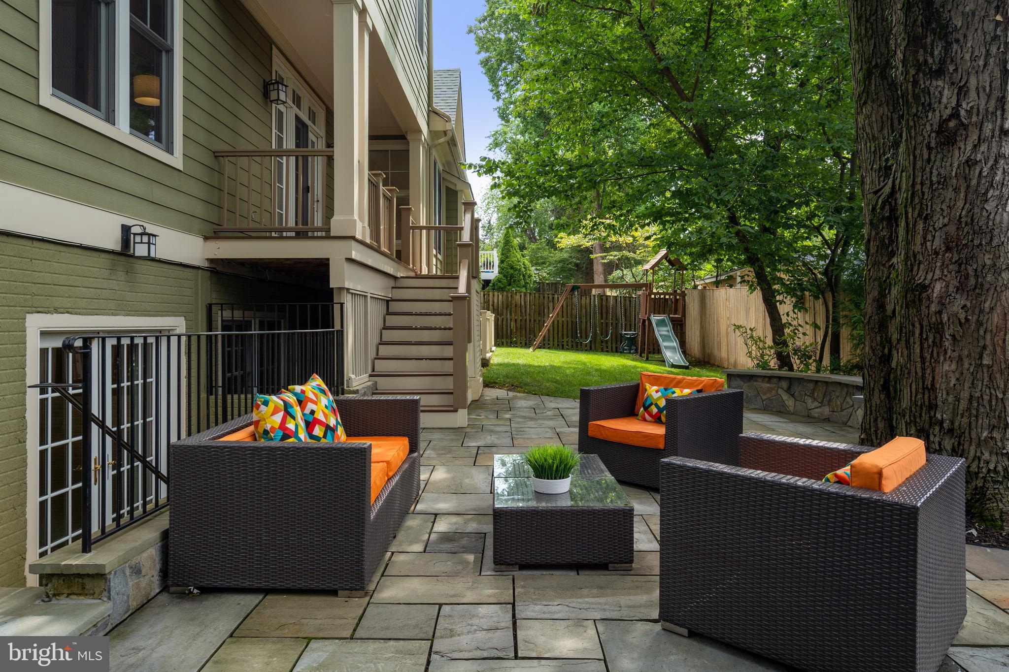 BERKSHIRE OAKWOOD - Residential