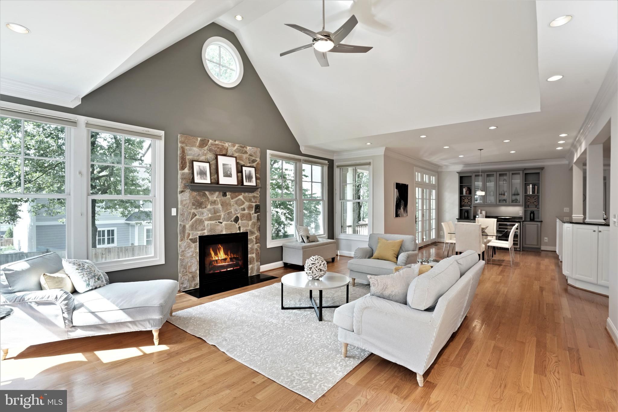 BERKSHIRE OAKWOOD - Residential