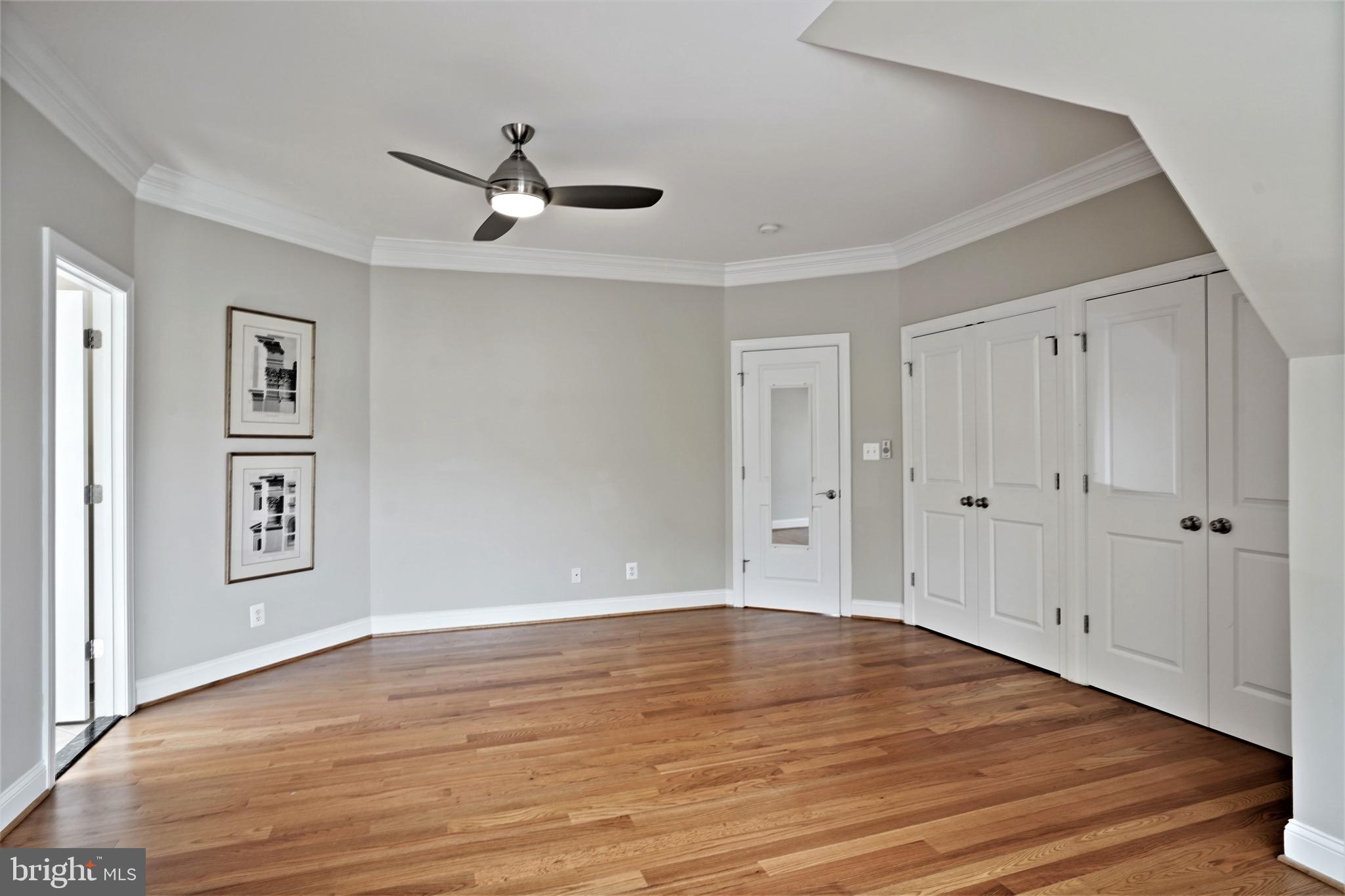 BERKSHIRE OAKWOOD - Residential