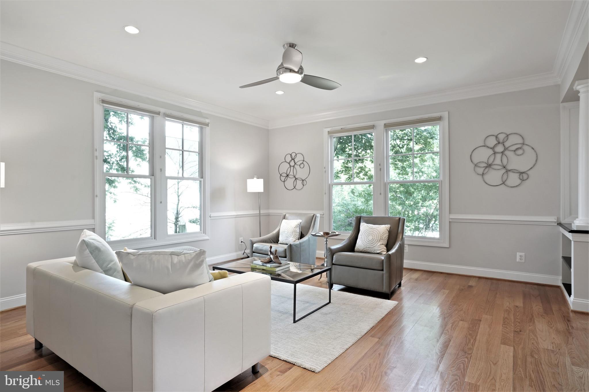 BERKSHIRE OAKWOOD - Residential