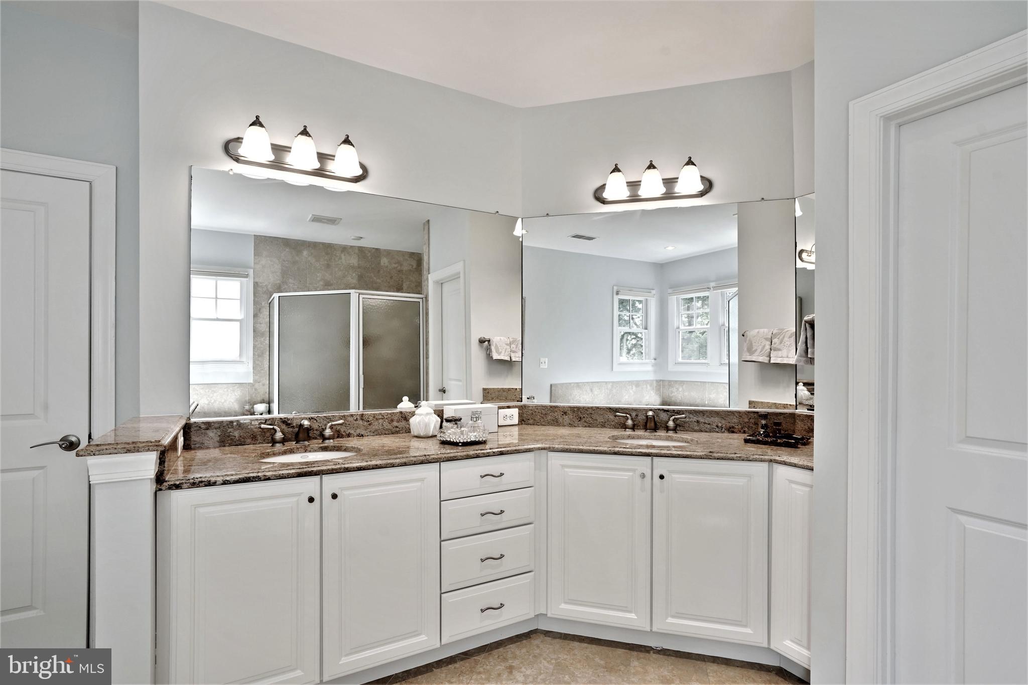 BERKSHIRE OAKWOOD - Residential