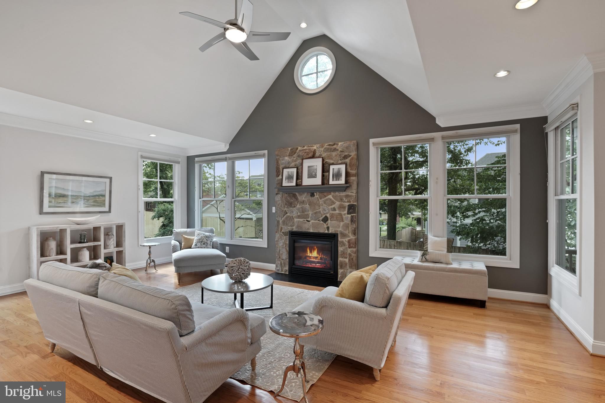 BERKSHIRE OAKWOOD - Residential