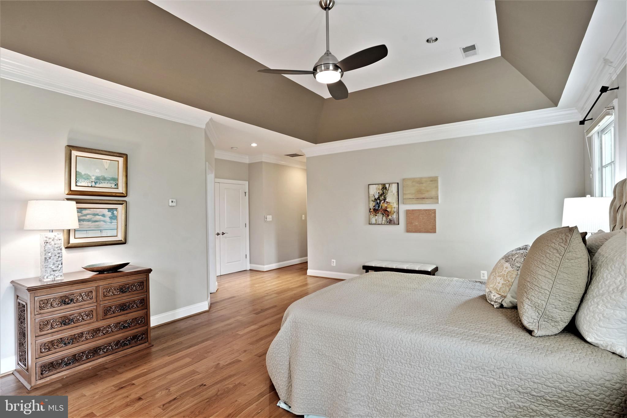 BERKSHIRE OAKWOOD - Residential