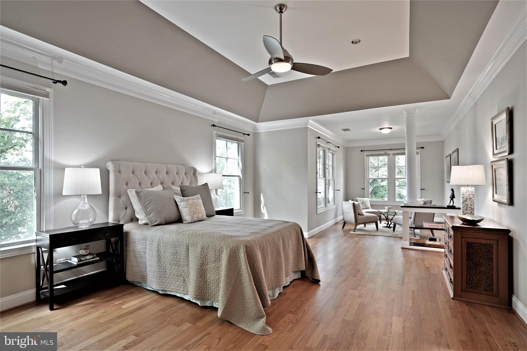 BERKSHIRE OAKWOOD - Residential