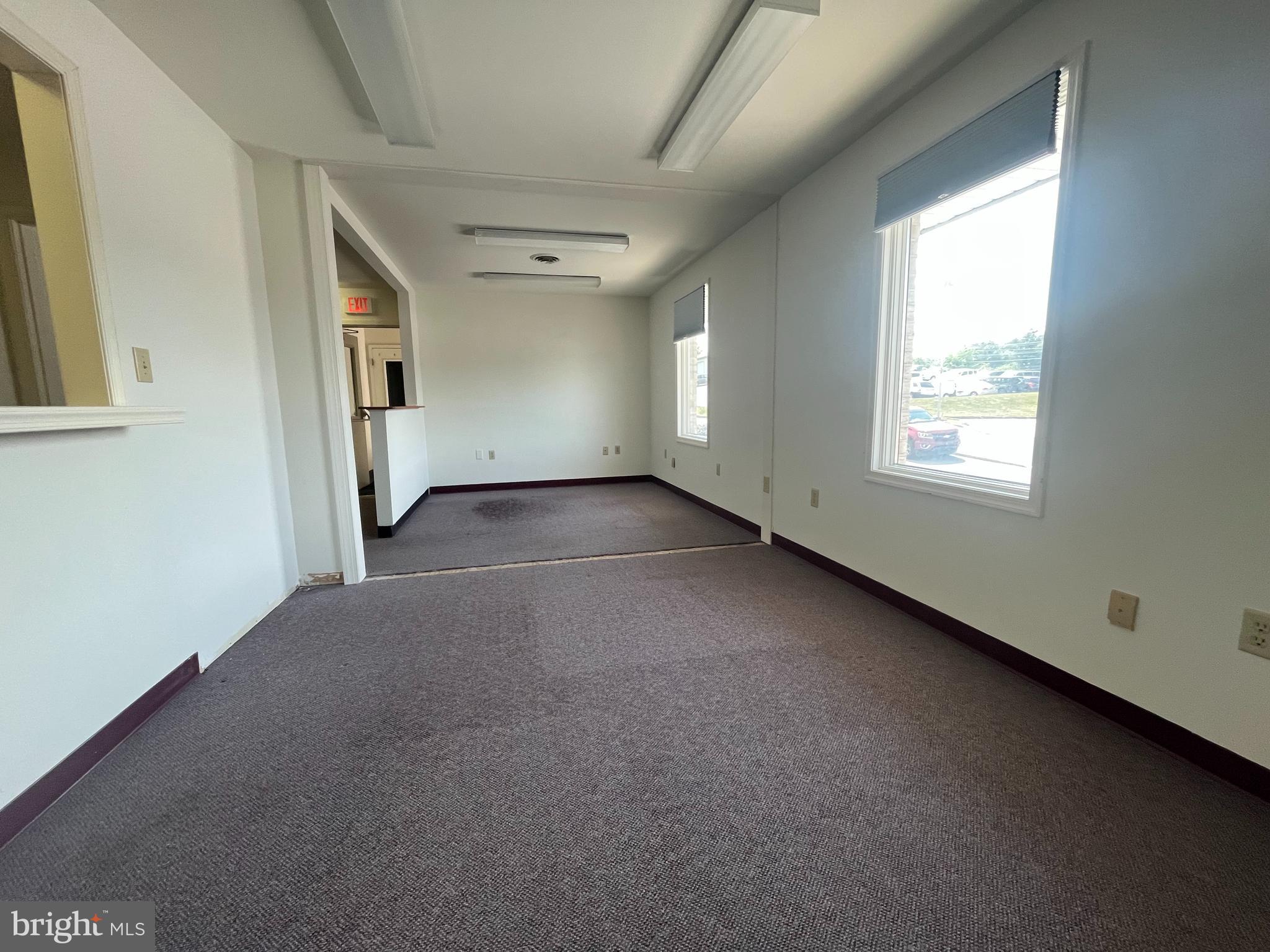 WASHINGTON TWP - Commercial Lease