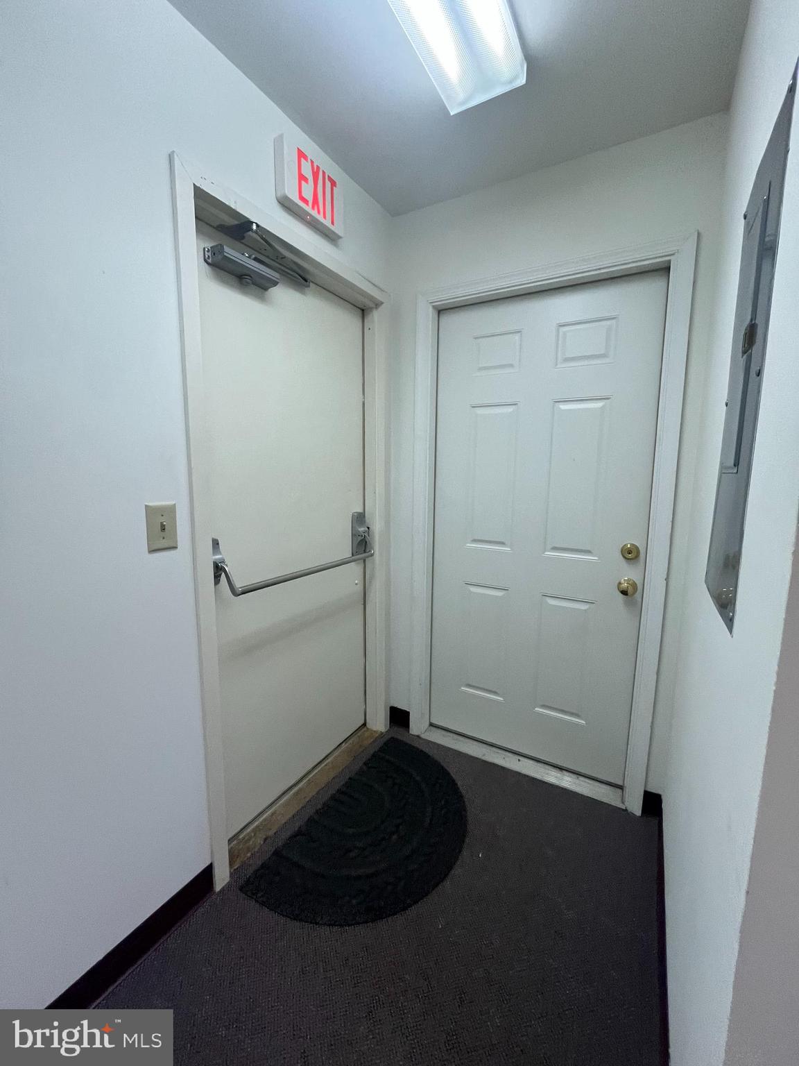 WASHINGTON TWP - Commercial Lease