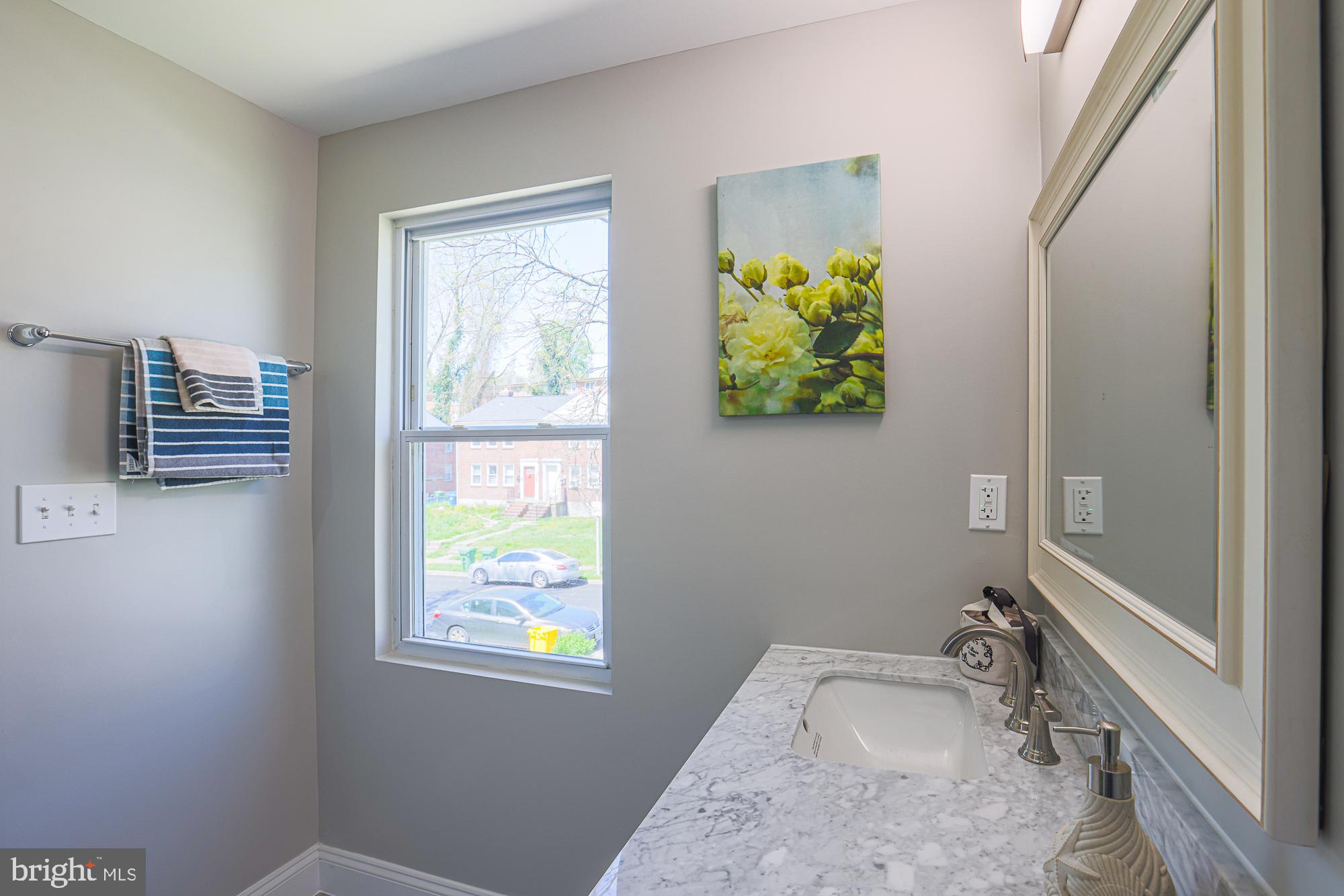 WINDSOR HILLS - Residential