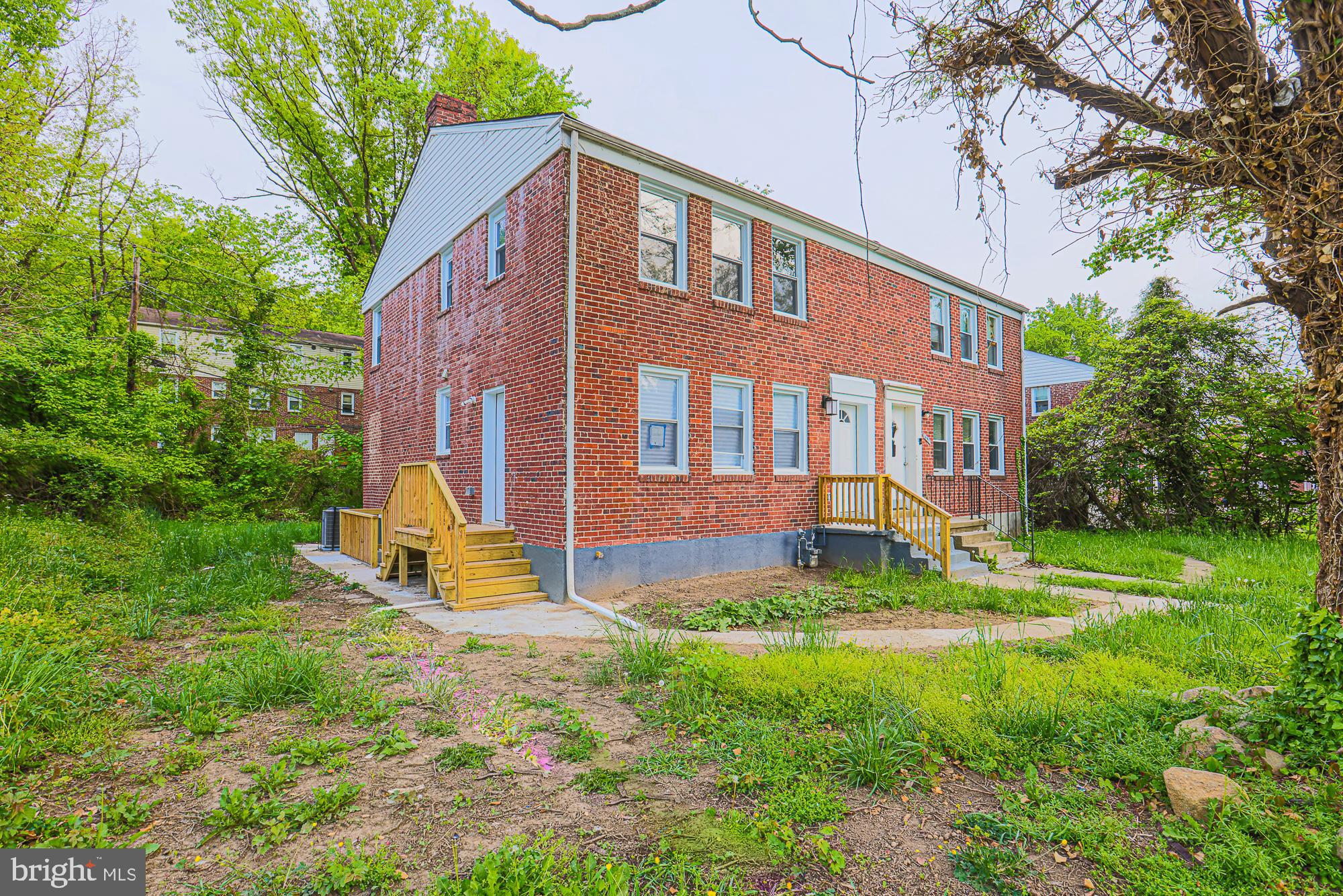 WINDSOR HILLS - Residential