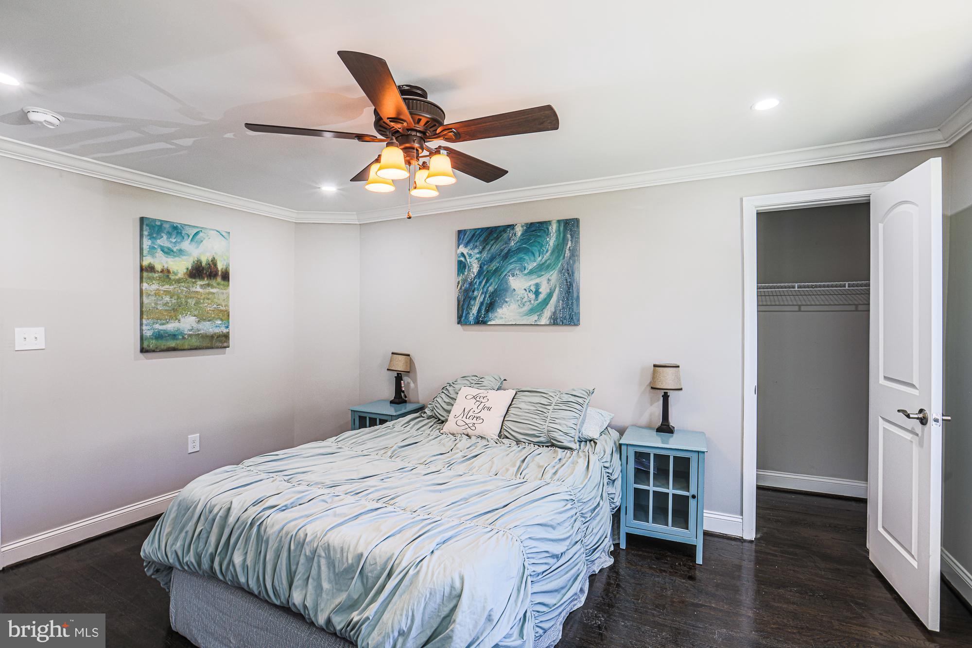 WINDSOR HILLS - Residential