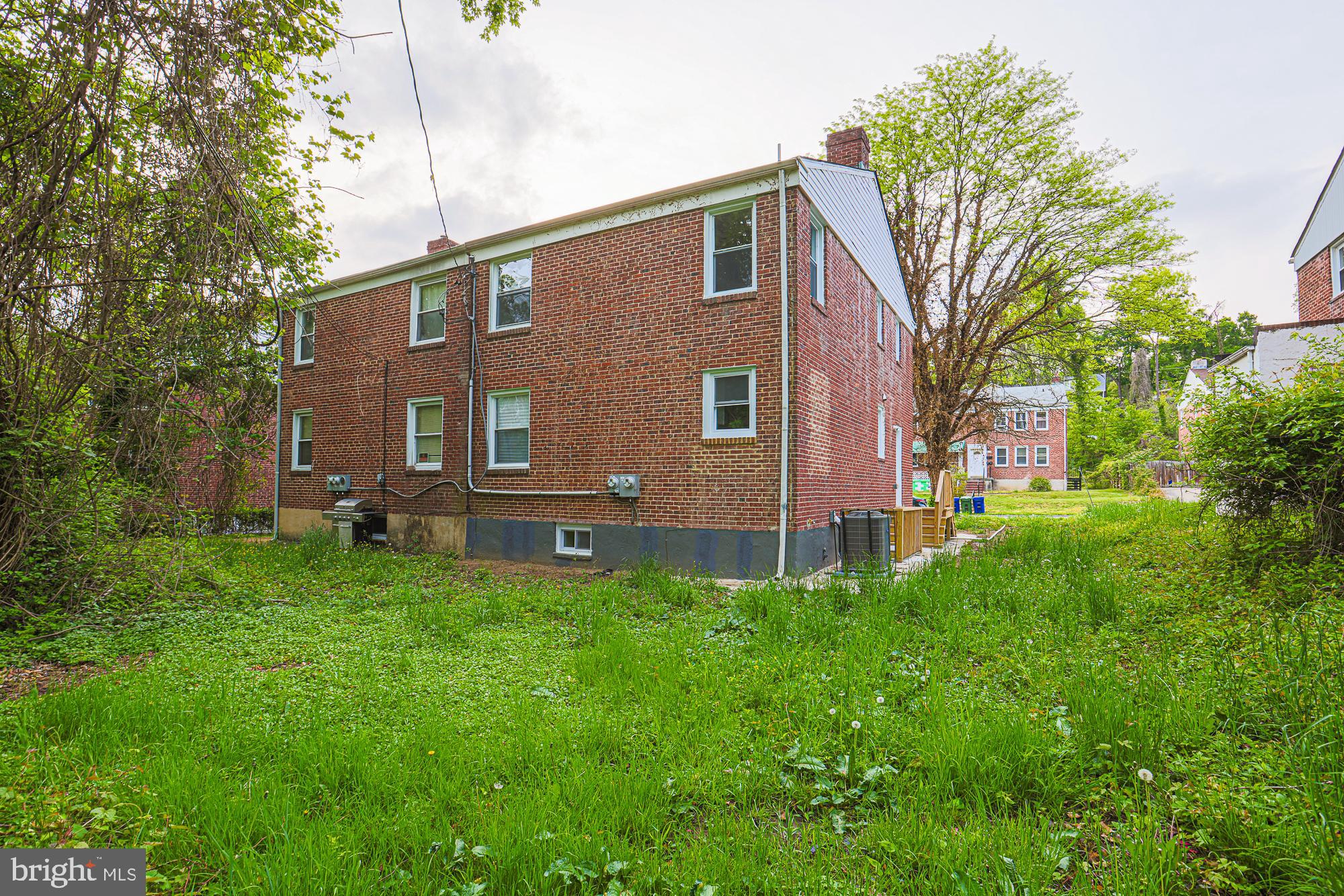 WINDSOR HILLS - Residential