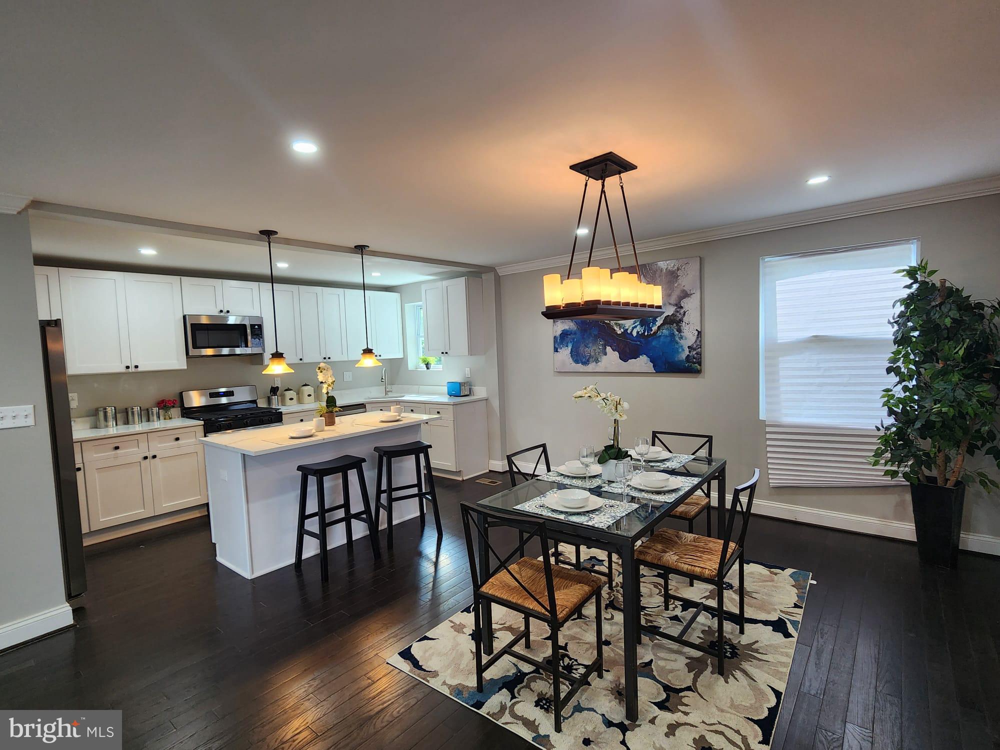 WINDSOR HILLS - Residential