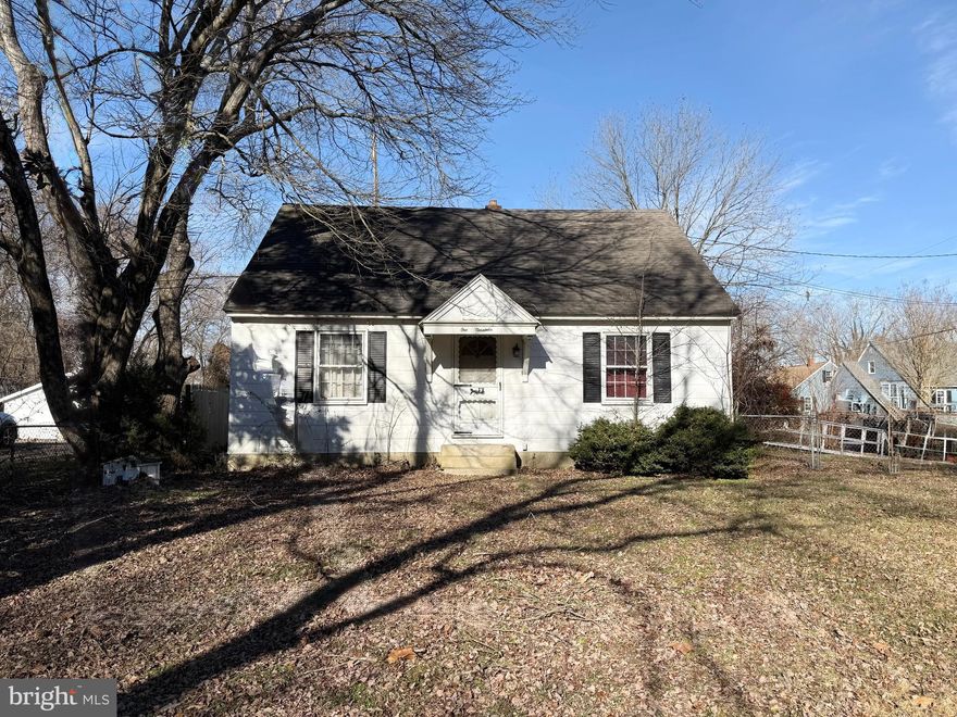 Just listed! Fantastic opportunity for first time buyers, investors or those seeking a high-potential rental property in the established Lakewood community. This traditional 2-story home features a functional layout, spacious front yard and detached garage, providing a solid canvas for your next renovation project or starter home.

The property offers 4 bedrooms and 1 bath, appliances included. With a competitive price point and a location convenient to Salisbury’s local amenities and schools, this property is primed for a refresh to unlock its full market value.