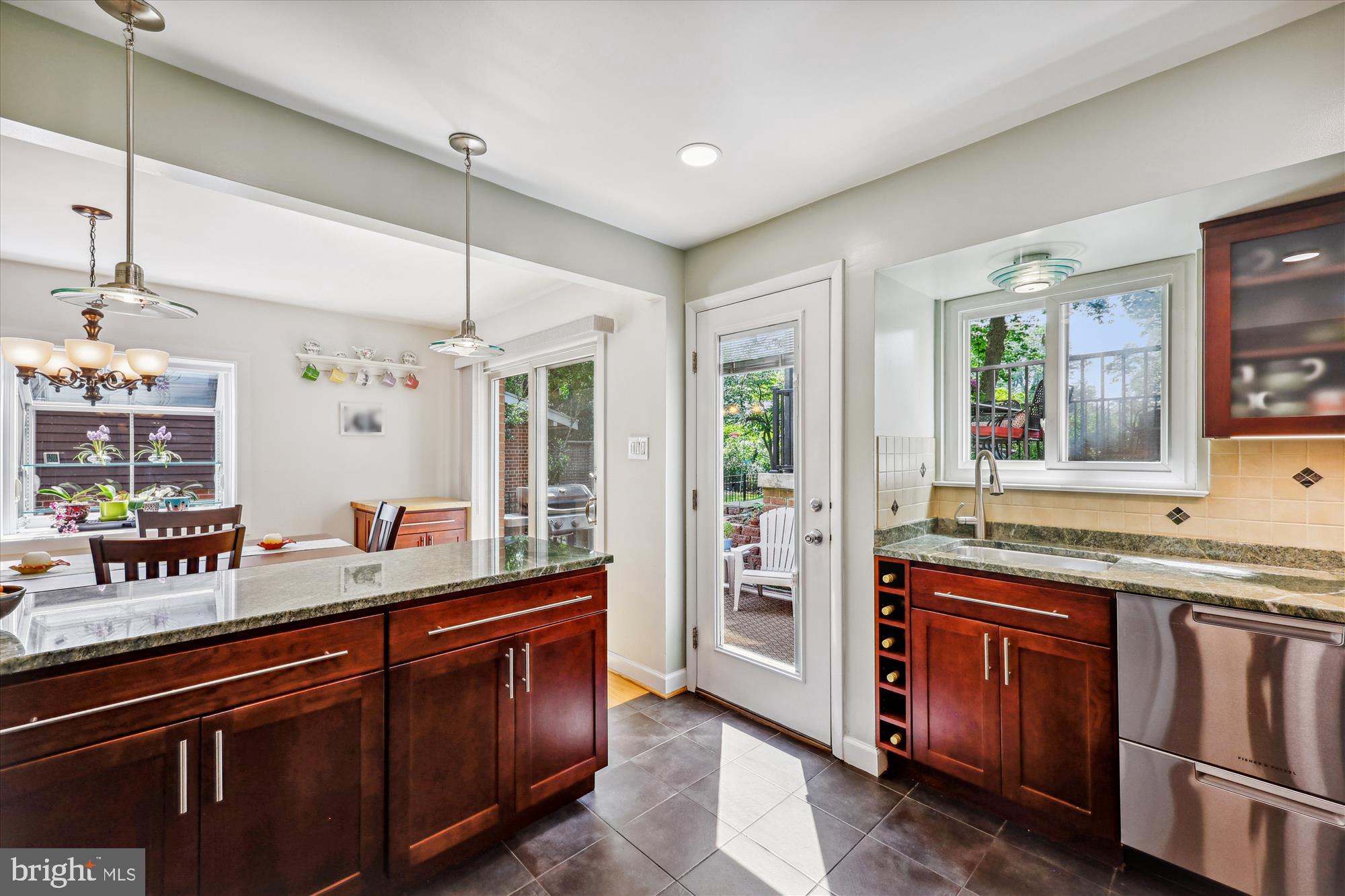 KEMP MILL ESTATES - Residential