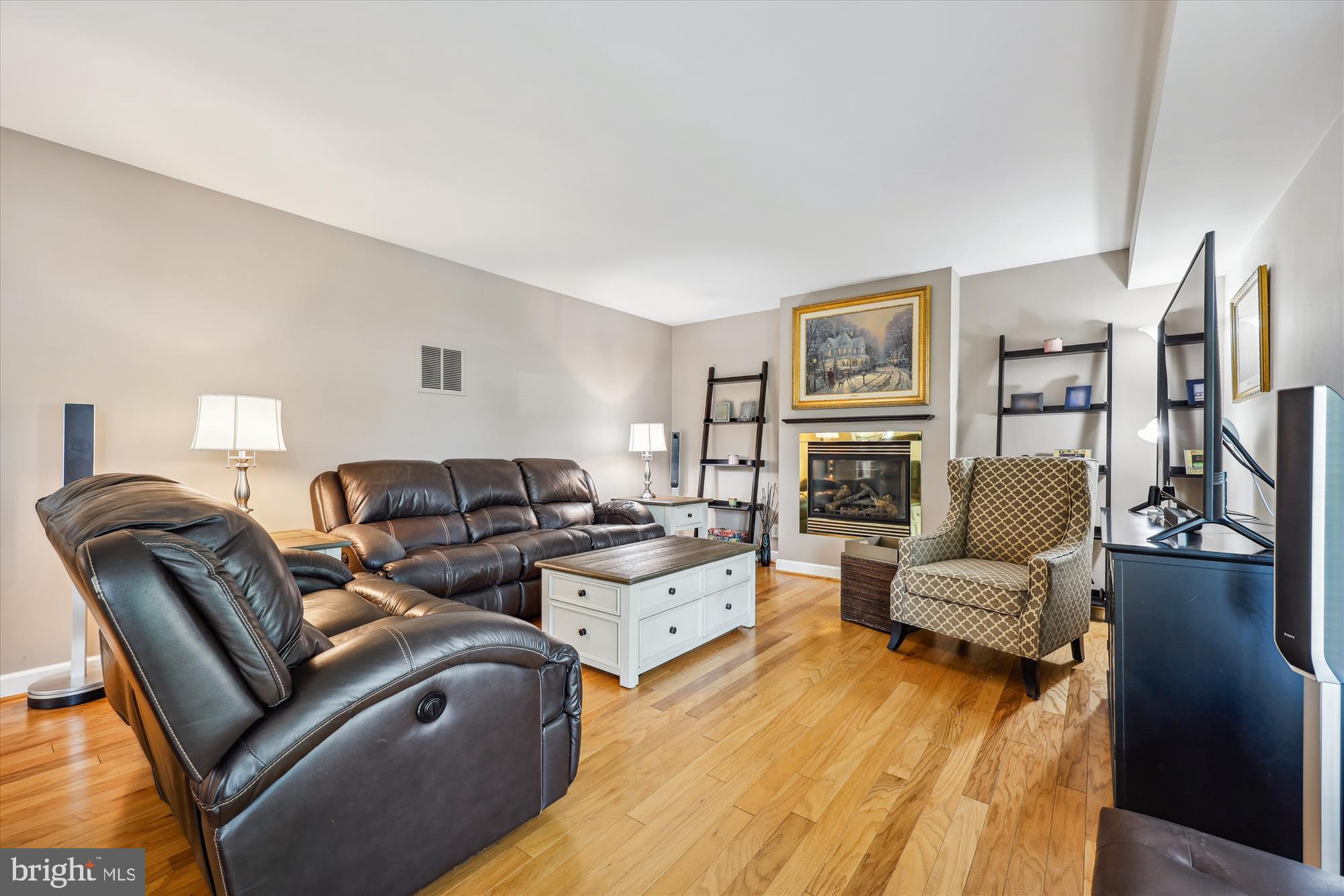 KEMP MILL ESTATES - Residential