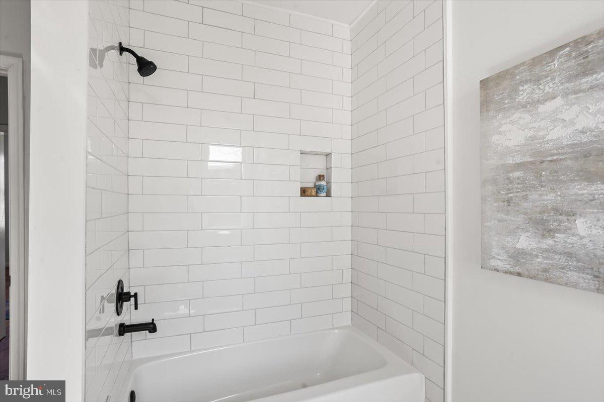 CABBAGE HILL - Residential