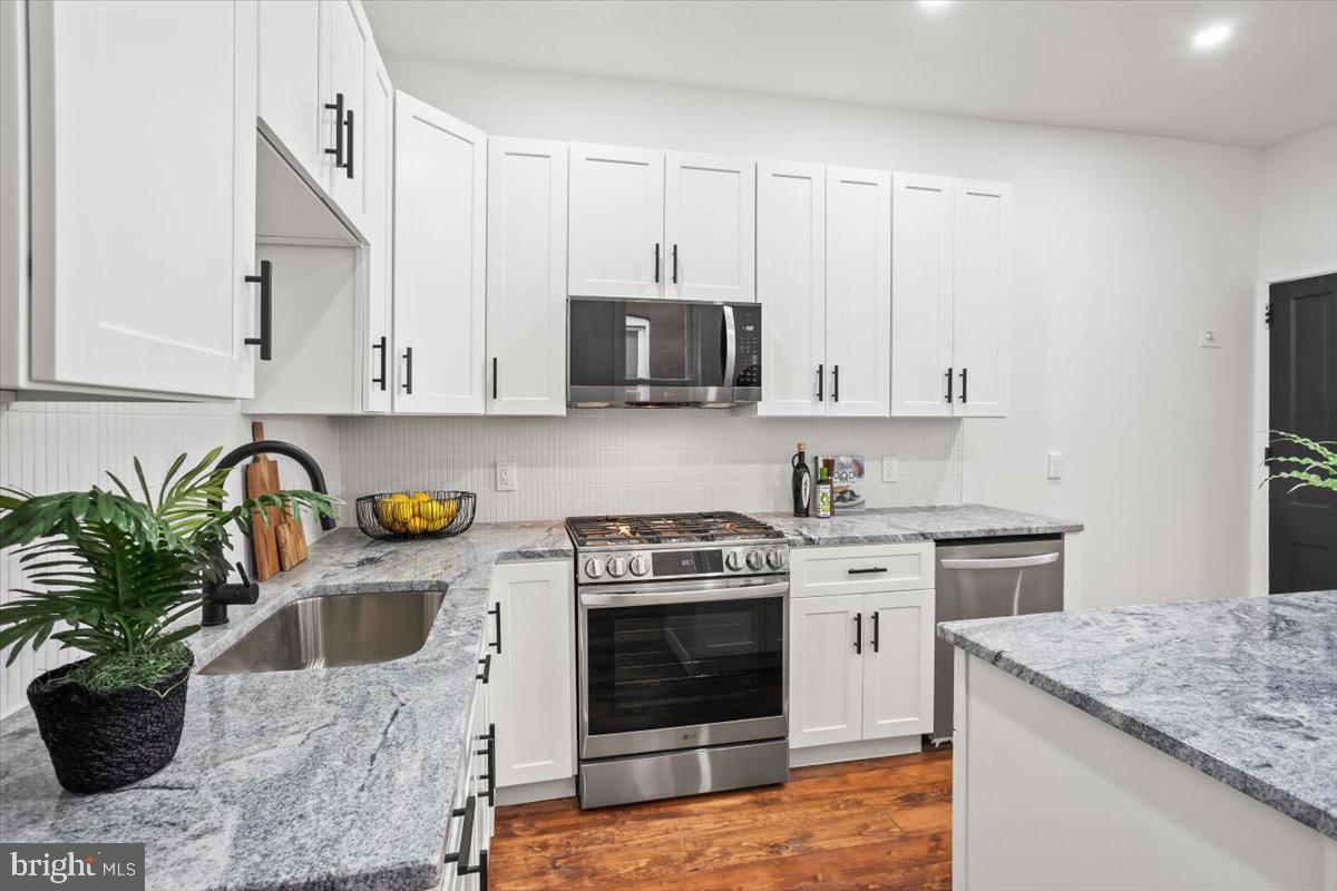 CABBAGE HILL - Residential